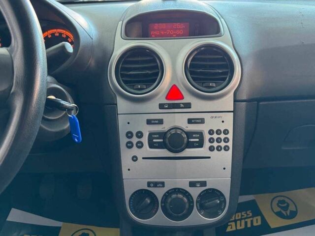 Опель Корса 2012 в Львове на Automoto.ua Серый Опель Корса, объемом двигателя 1 л и пробегом 180 тыс. км за 5600 $, фото 15 на Automoto.ua