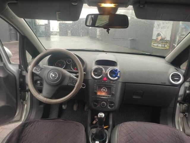 Серый Опель Корса, объемом двигателя 1.2 л и пробегом 325 тыс. км за 4800 $, фото 8 на Automoto.ua