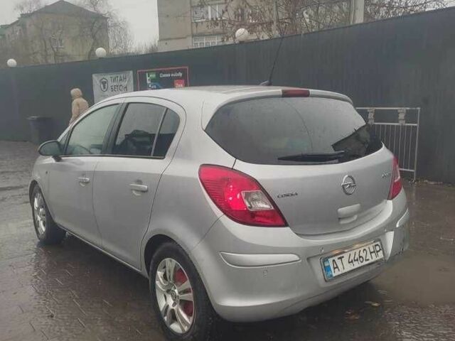 Серый Опель Корса, объемом двигателя 1.2 л и пробегом 325 тыс. км за 4800 $, фото 3 на Automoto.ua