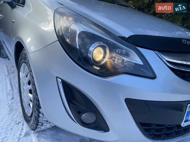 Серый Опель Корса, объемом двигателя 1.25 л и пробегом 335 тыс. км за 5200 $, фото 7 на Automoto.ua