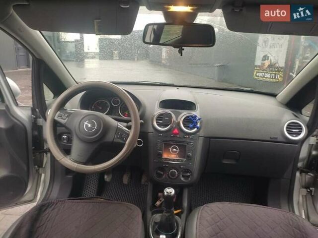 Серый Опель Корса, объемом двигателя 1.25 л и пробегом 325 тыс. км за 4800 $, фото 8 на Automoto.ua