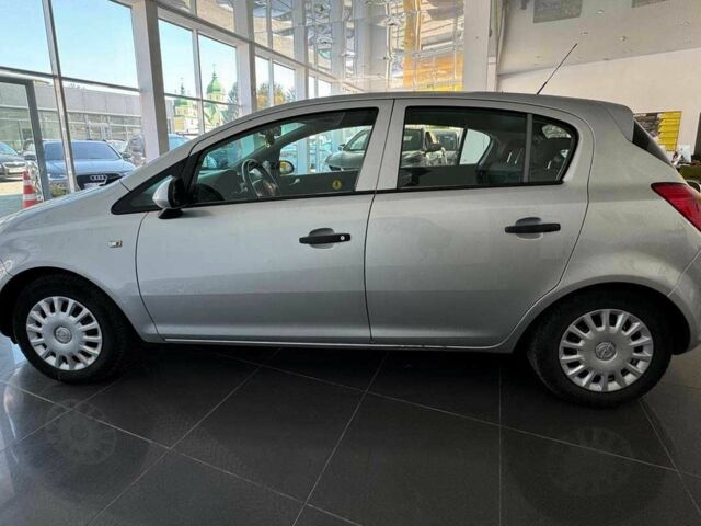 Опель Корса 2012 в Львове на Automoto.ua Серый Опель Корса, объемом двигателя 1 л и пробегом 180 тыс. км за 5600 $, фото 3 на Automoto.ua