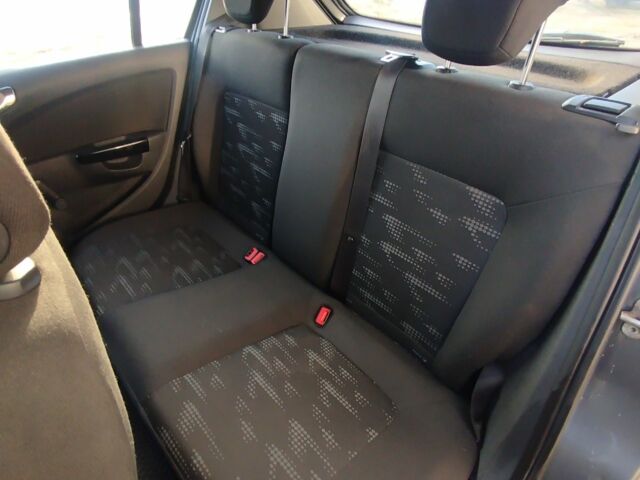 Серый Опель Корса, объемом двигателя 1.3 л и пробегом 273 тыс. км за 4999 $, фото 19 на Automoto.ua