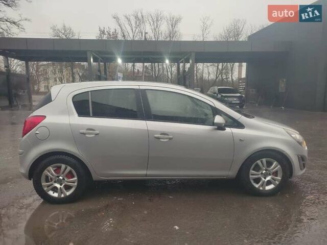 Серый Опель Корса, объемом двигателя 1.25 л и пробегом 325 тыс. км за 4800 $, фото 5 на Automoto.ua