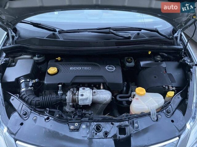 Сірий Опель Корса, об'ємом двигуна 1.2 л та пробігом 220 тис. км за 5300 $, фото 2 на Automoto.ua