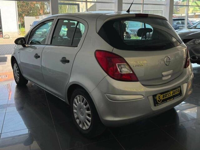 Опель Корса 2012 в Львове на Automoto.ua Серый Опель Корса, объемом двигателя 1 л и пробегом 180 тыс. км за 5600 $, фото 4 на Automoto.ua