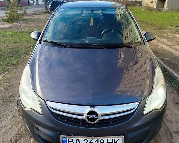 Серый Опель Корса, объемом двигателя 1.3 л и пробегом 273 тыс. км за 4999 $, фото 3 на Automoto.ua