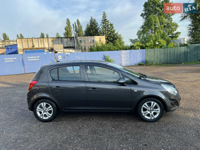 Сірий Опель Корса, об'ємом двигуна 1.3 л та пробігом 218 тис. км за 6950 $, фото 4 на Automoto.ua