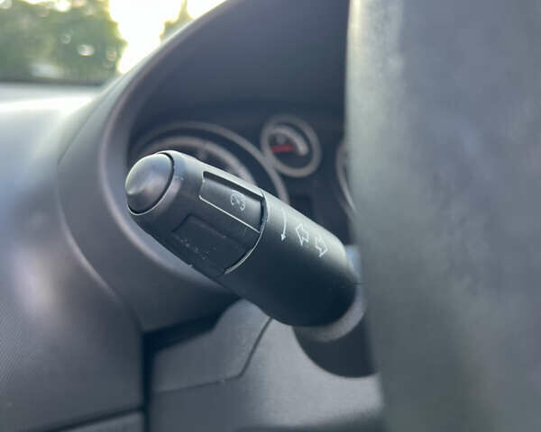 Сірий Опель Корса, об'ємом двигуна 1.3 л та пробігом 218 тис. км за 6950 $, фото 25 на Automoto.ua