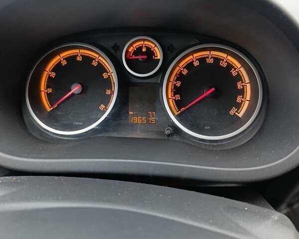 Сірий Опель Корса, об'ємом двигуна 1.2 л та пробігом 196 тис. км за 5800 $, фото 11 на Automoto.ua
