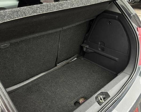 Серый Опель Корса, объемом двигателя 1.23 л и пробегом 172 тыс. км за 6100 $, фото 11 на Automoto.ua