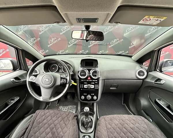 Серый Опель Корса, объемом двигателя 1.23 л и пробегом 172 тыс. км за 6100 $, фото 14 на Automoto.ua