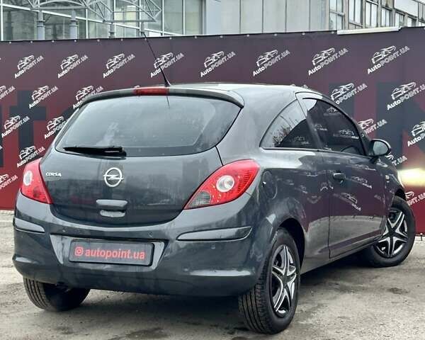 Серый Опель Корса, объемом двигателя 1.23 л и пробегом 172 тыс. км за 6100 $, фото 5 на Automoto.ua
