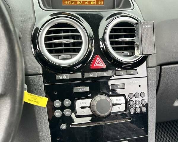 Серый Опель Корса, объемом двигателя 1.23 л и пробегом 172 тыс. км за 6100 $, фото 16 на Automoto.ua