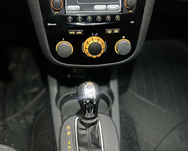 Серый Опель Корса, объемом двигателя 1.4 л и пробегом 208 тыс. км за 7900 $, фото 18 на Automoto.ua