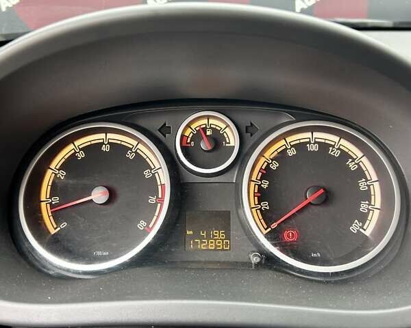 Серый Опель Корса, объемом двигателя 1.23 л и пробегом 172 тыс. км за 6100 $, фото 22 на Automoto.ua