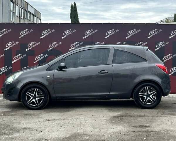 Серый Опель Корса, объемом двигателя 1.23 л и пробегом 172 тыс. км за 6100 $, фото 4 на Automoto.ua