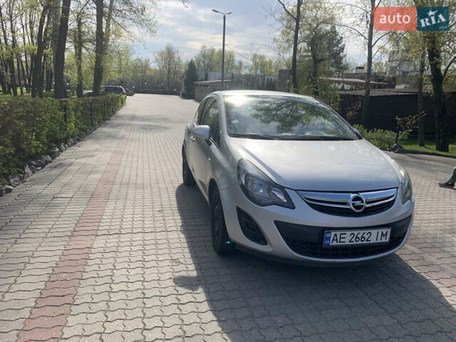 Серый Опель Корса, объемом двигателя 1.3 л и пробегом 225 тыс. км за 5200 $, фото 7 на Automoto.ua