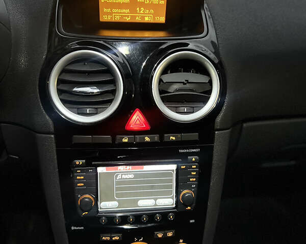 Серый Опель Корса, объемом двигателя 1.4 л и пробегом 208 тыс. км за 7900 $, фото 19 на Automoto.ua