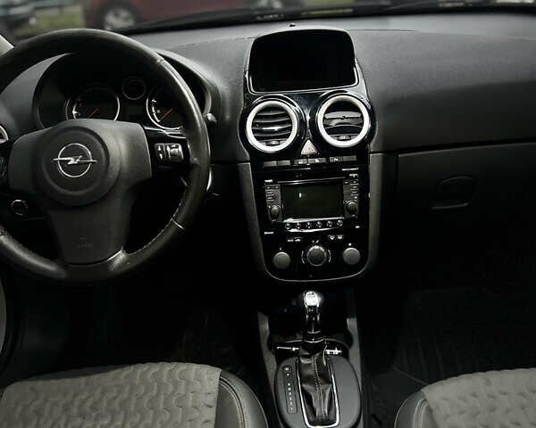 Серый Опель Корса, объемом двигателя 1.4 л и пробегом 208 тыс. км за 7900 $, фото 14 на Automoto.ua