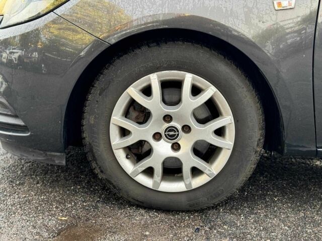 Серый Опель Корса, объемом двигателя 1.2 л и пробегом 187 тыс. км за 6980 $, фото 10 на Automoto.ua