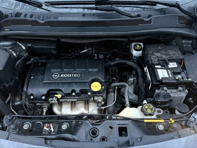 Серый Опель Корса, объемом двигателя 1.4 л и пробегом 128 тыс. км за 8799 $, фото 22 на Automoto.ua