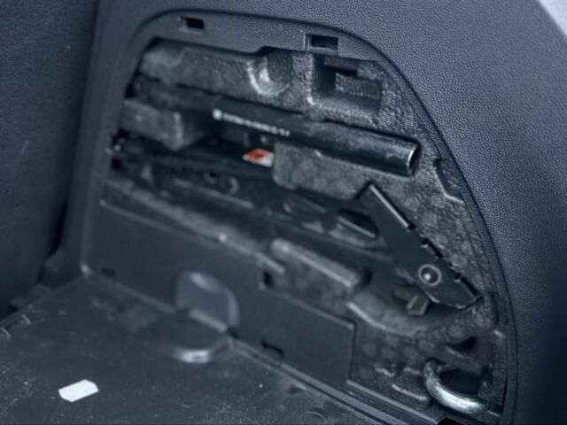 Серый Опель Корса, объемом двигателя 1.4 л и пробегом 128 тыс. км за 8799 $, фото 21 на Automoto.ua