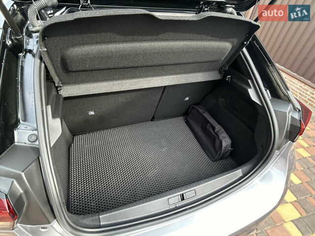 Серый Опель Корса, объемом двигателя 1.2 л и пробегом 35 тыс. км за 16900 $, фото 6 на Automoto.ua