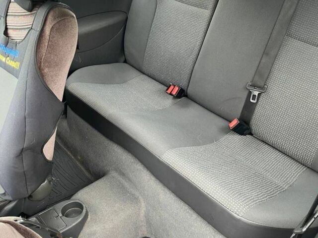 Серый Опель Корса, объемом двигателя 1 л и пробегом 150 тыс. км за 3300 $, фото 8 на Automoto.ua