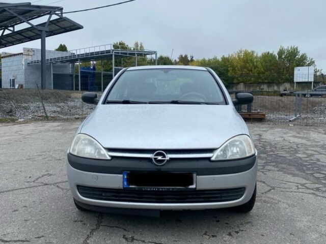 Серый Опель Корса, объемом двигателя 1 л и пробегом 150 тыс. км за 3300 $, фото 2 на Automoto.ua