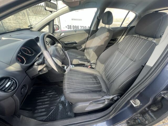 Серый Опель Корса, объемом двигателя 1.2 л и пробегом 181 тыс. км за 4799 $, фото 7 на Automoto.ua