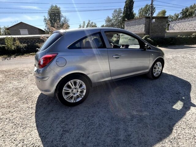 Опель Корса 2008 в Василькове на Automoto.ua Серый Опель Корса, объемом двигателя 1.2 л и пробегом 212 тыс. км за 3100 $, фото 3 на Automoto.ua