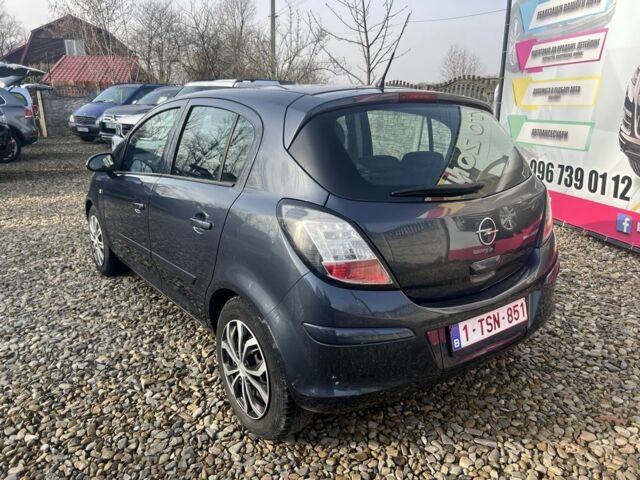 Серый Опель Корса, объемом двигателя 1.2 л и пробегом 181 тыс. км за 4799 $, фото 5 на Automoto.ua