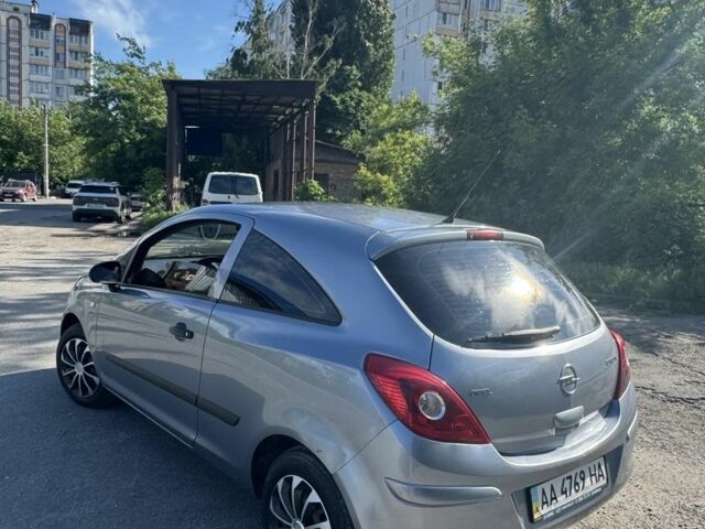 Серый Опель Корса, объемом двигателя 1.2 л и пробегом 208 тыс. км за 3399 $, фото 4 на Automoto.ua