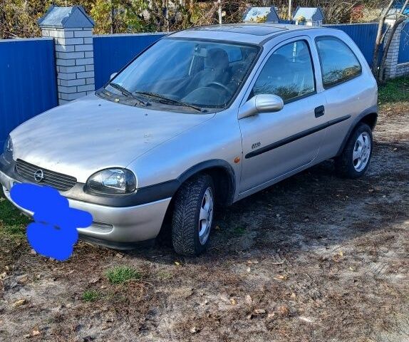 Серый Опель Корса, объемом двигателя 0 л и пробегом 180 тыс. км за 2800 $, фото 1 на Automoto.ua