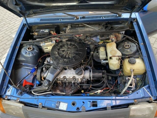 Синий Опель Корса, объемом двигателя 1.3 л и пробегом 51 тыс. км за 1300 $, фото 8 на Automoto.ua