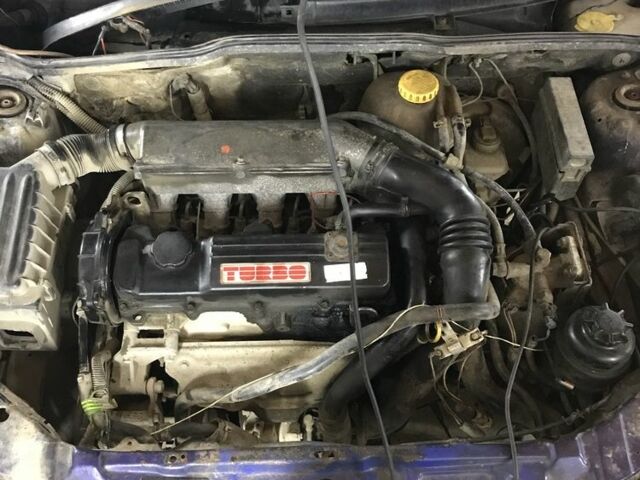 Синий Опель Корса, объемом двигателя 1.5 л и пробегом 185 тыс. км за 475 $, фото 5 на Automoto.ua