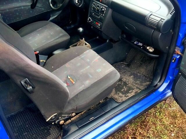 Синій Опель Корса, об'ємом двигуна 1.4 л та пробігом 270 тис. км за 999 $, фото 10 на Automoto.ua