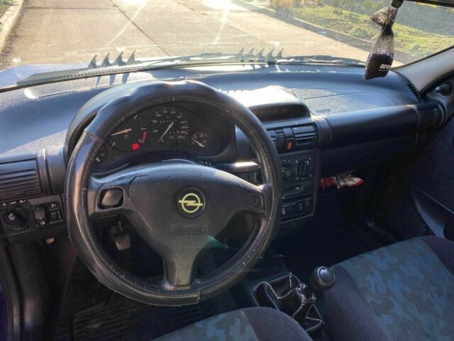 Синій Опель Корса, об'ємом двигуна 1.5 л та пробігом 320 тис. км за 2200 $, фото 14 на Automoto.ua