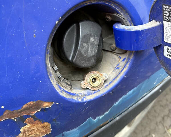 Синій Опель Корса, об'ємом двигуна 1.2 л та пробігом 253 тис. км за 1400 $, фото 3 на Automoto.ua