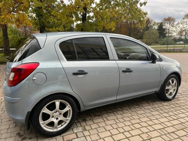 Синий Опель Корса, объемом двигателя 1.2 л и пробегом 183 тыс. км за 3300 $, фото 6 на Automoto.ua