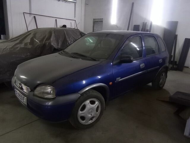 Синій Опель Корса, об'ємом двигуна 1 л та пробігом 250 тис. км за 1200 $, фото 3 на Automoto.ua