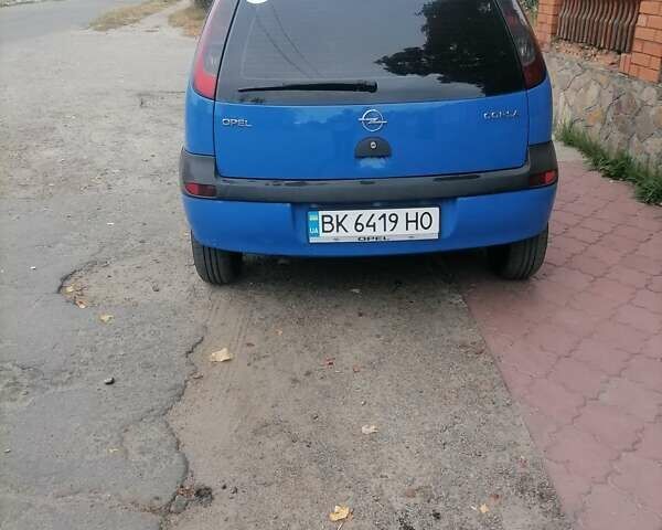 Синий Опель Корса, объемом двигателя 0.97 л и пробегом 312 тыс. км за 3500 $, фото 2 на Automoto.ua