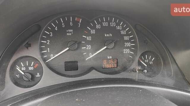 Синій Опель Корса, об'ємом двигуна 0.97 л та пробігом 180 тис. км за 3100 $, фото 4 на Automoto.ua