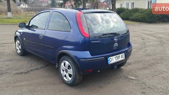 Синий Опель Корса, объемом двигателя 1 л и пробегом 274 тыс. км за 3000 $, фото 4 на Automoto.ua