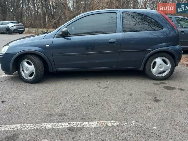 Синий Опель Корса, объемом двигателя 1.2 л и пробегом 239 тыс. км за 4000 $, фото 7 на Automoto.ua