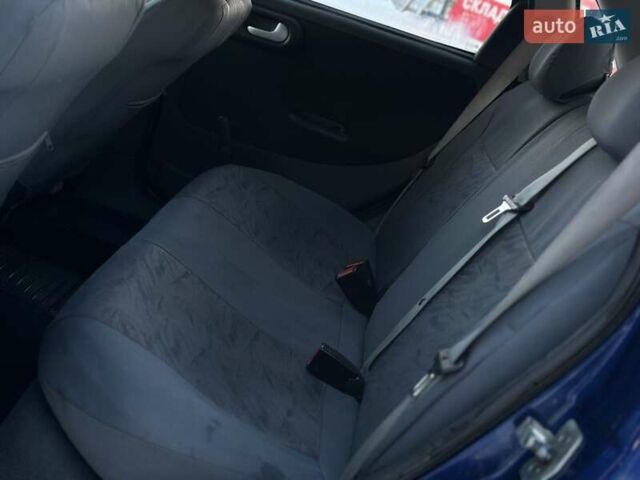 Синий Опель Корса, объемом двигателя 1.25 л и пробегом 187 тыс. км за 3999 $, фото 11 на Automoto.ua