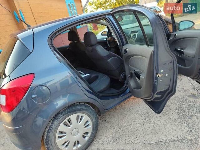 Синій Опель Корса, об'ємом двигуна 1.2 л та пробігом 250 тис. км за 4000 $, фото 18 на Automoto.ua