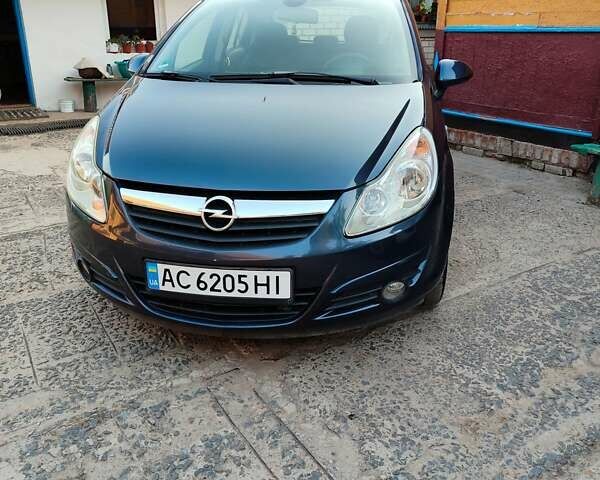 Синій Опель Корса, об'ємом двигуна 1.2 л та пробігом 250 тис. км за 4000 $, фото 1 на Automoto.ua