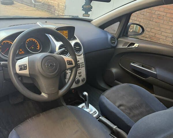 Синий Опель Корса, объемом двигателя 1.2 л и пробегом 167 тыс. км за 3850 $, фото 4 на Automoto.ua